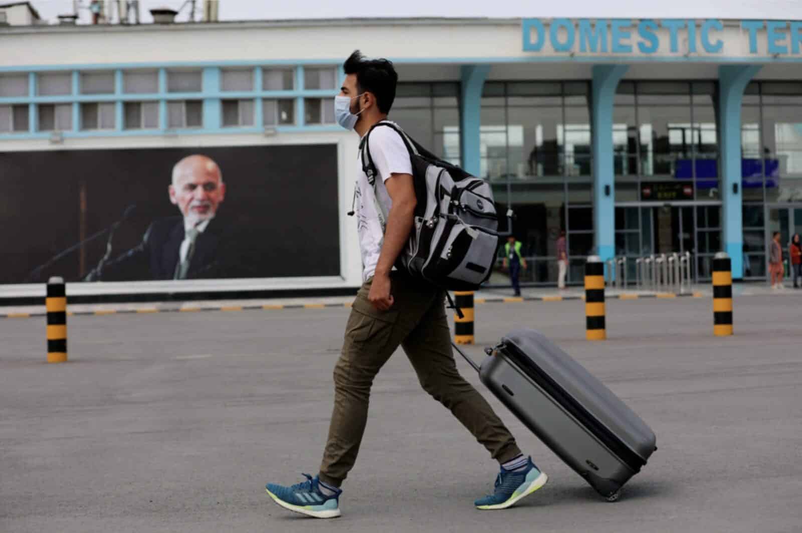 افغانستان: اغلاق مطار كابول امام الرحلات الجوية التجارية - اخبار