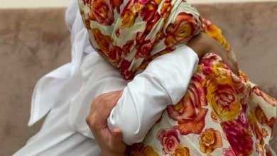 الإمارات: أم تلتقي بأطفالها بعد 11 عاماً - خبر
