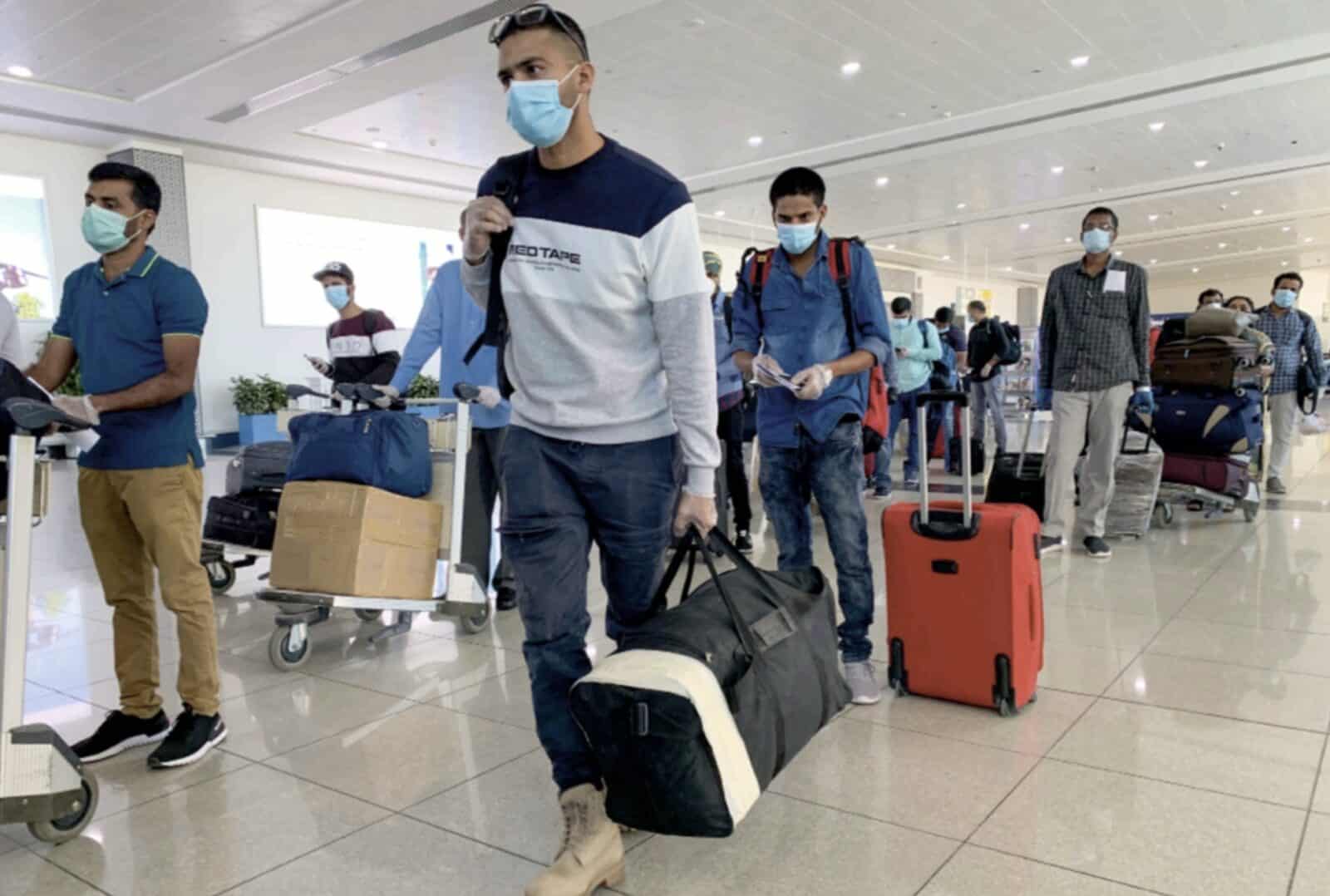 الرحلات الجوية بين الهند والإمارات: الطلب على السفر ليس مرتفعًا جدًا حيث يواجه الوافدون مشكلات الموافقة - أخبار