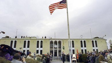 الولايات المتحدة والمملكة المتحدة ترسلان قوات إلى مطار كابول لسحب موظفي السفارة - أخبار