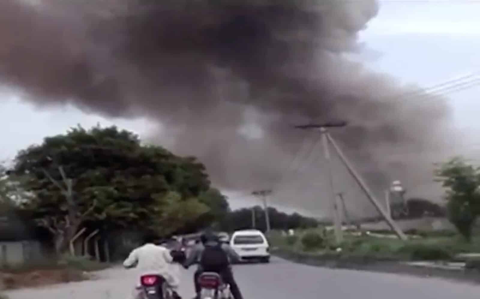 مقتل 3 في انفجار مصنع أسلحة باكستاني - خبر