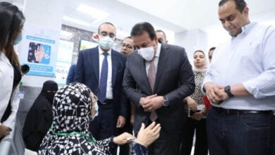 القائم بأعمال وزير الصحة يتفقد وحدة طب أسرة "السبع آبار الشرقية"