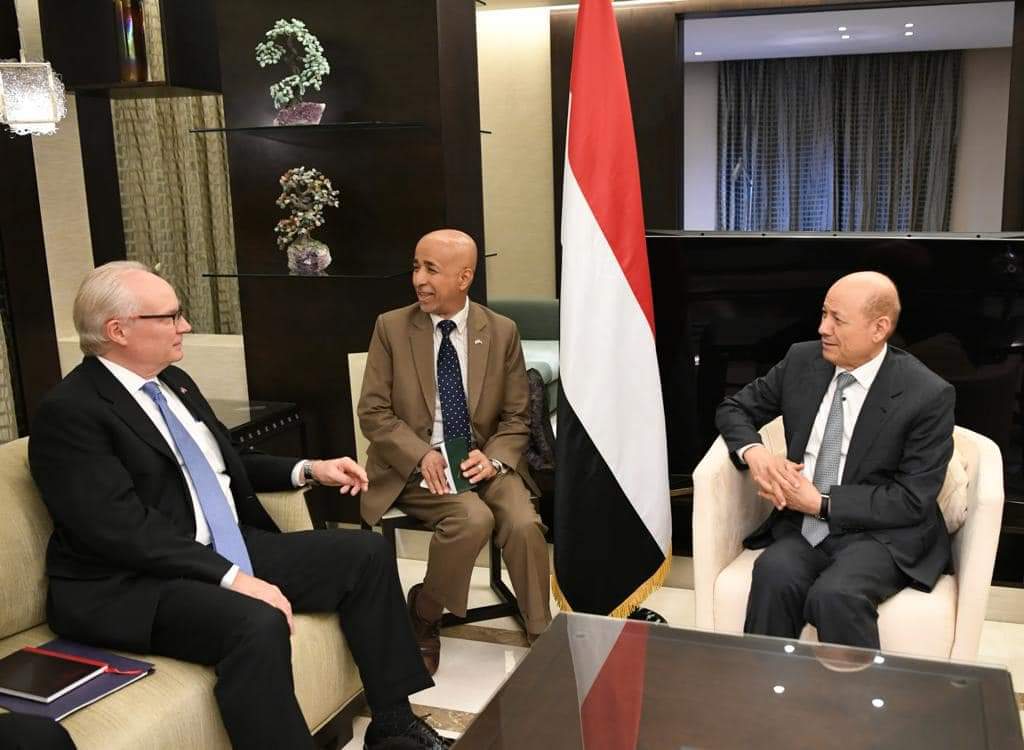 أخبار محلية : رئيس مجلس القيادة يستقبل المبعوث الاميركي للبحث في المستجدات اليمنية وفرص السلام