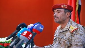 أخبار : بن عزيز: الحوثيون لا يمكن أن يخضعوا إلا بقوة السلاح والجيش هو من سيحسم المعركة