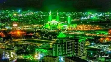 الاخبار : الألعاب النارية تضيء سماء صنعاء ومدن يمنية إحتفاءً بذكرى المولد النبوي