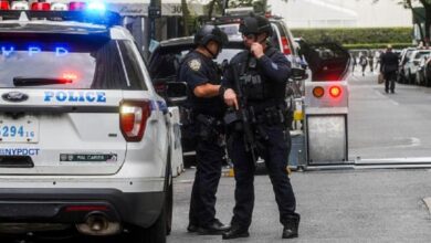 شؤون دولية : سيارة شرطة تصطدم 10 أشخاص في نيويورك