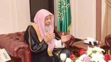وفاة مستشار الديوان الملكي الشيخ غيهب بن محمد الغيهب وموارته الثرى